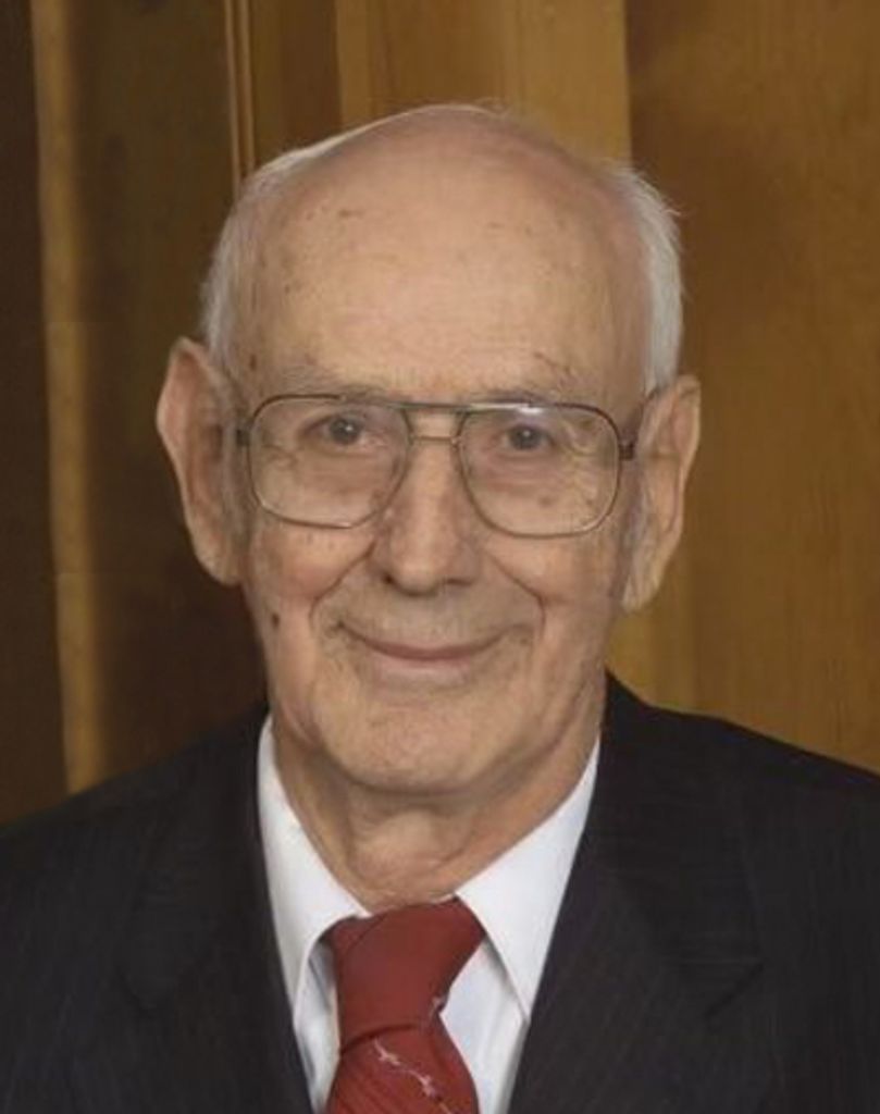 Maynard L Falk Profile Photo