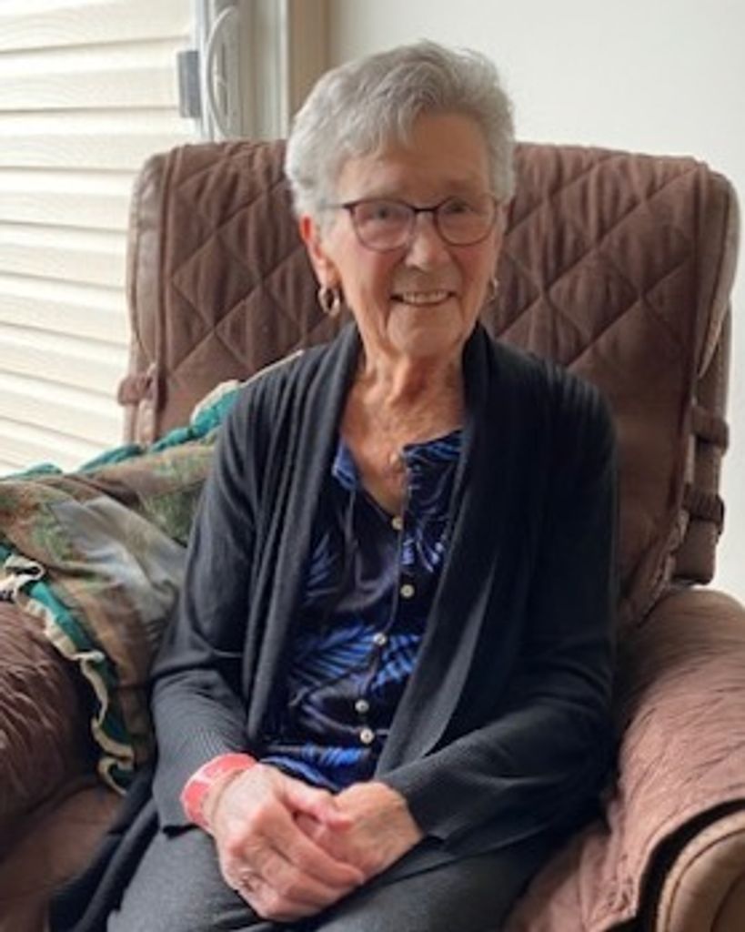 Helen Warburton Profile Photo