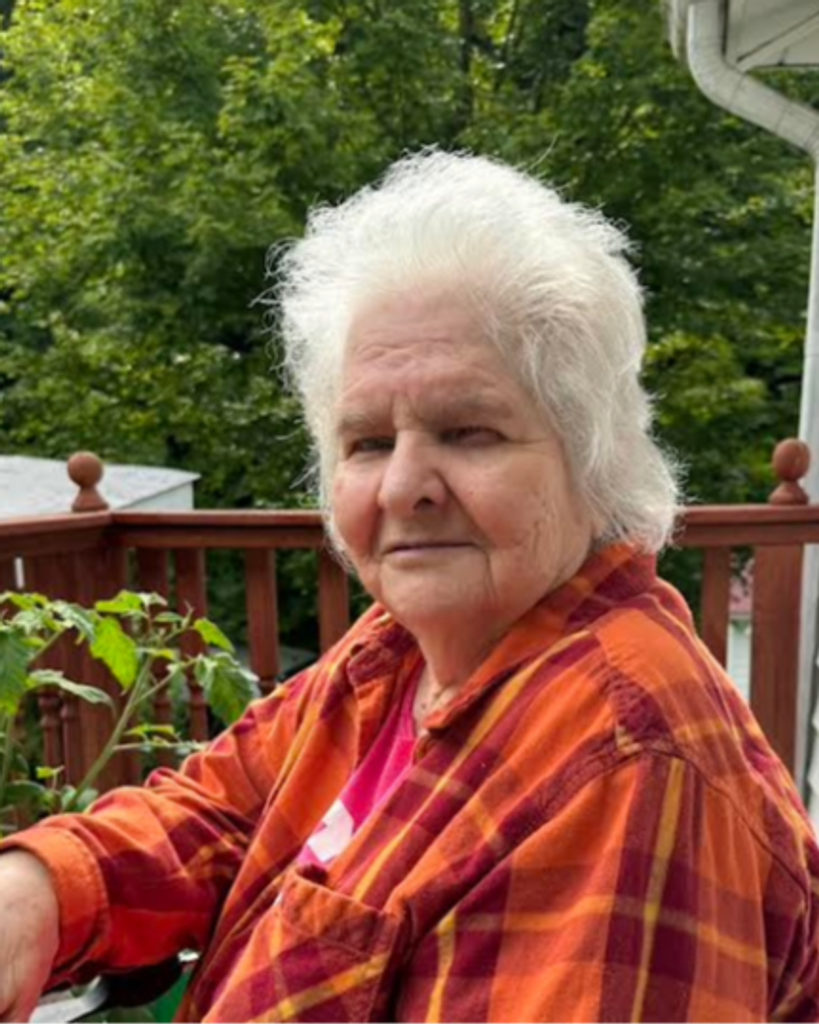 Julia Anderson Fillippinie Profile Photo