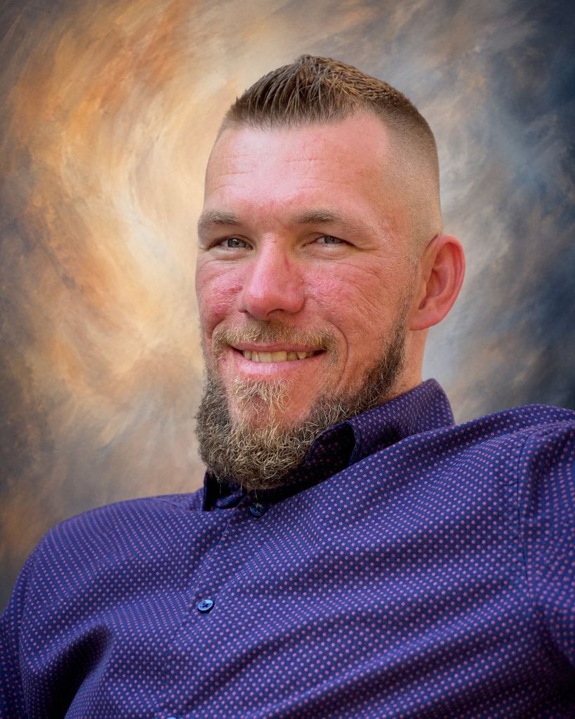 Joshua Scott Tomsheck Profile Photo