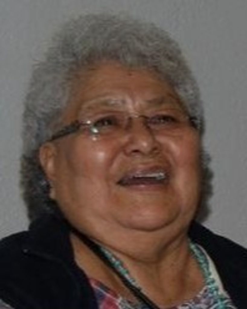 Maxine Mae Napie