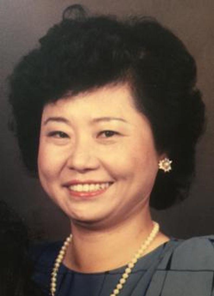 Suzie J. Choi Profile Photo