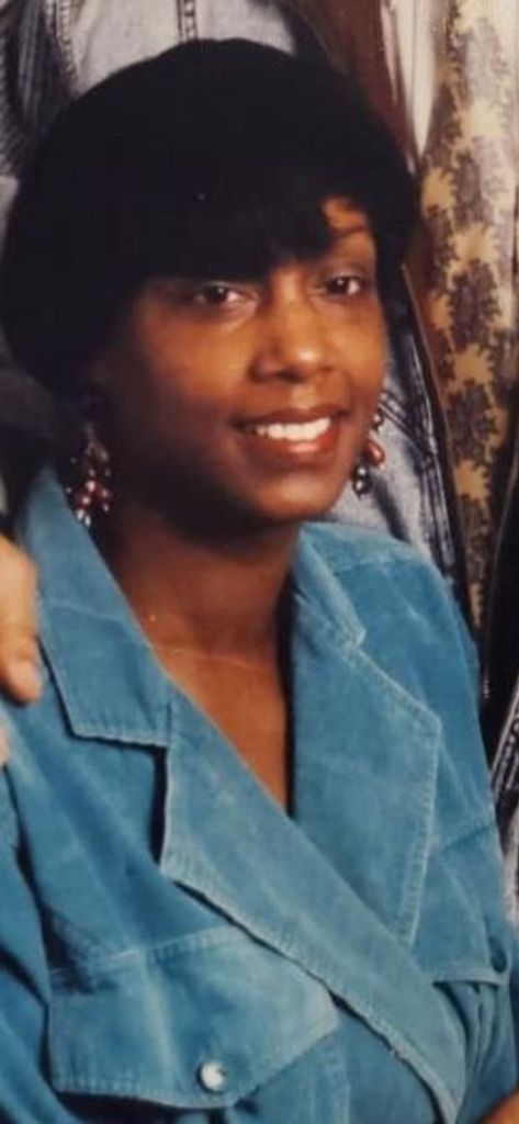Robbin A Lyles-Stevenson Profile Photo