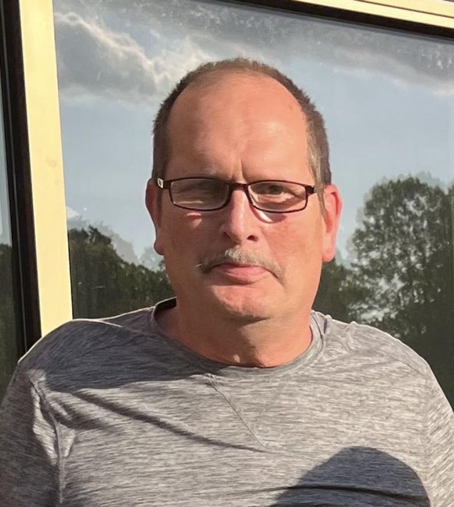 Giles David Keaton Profile Photo