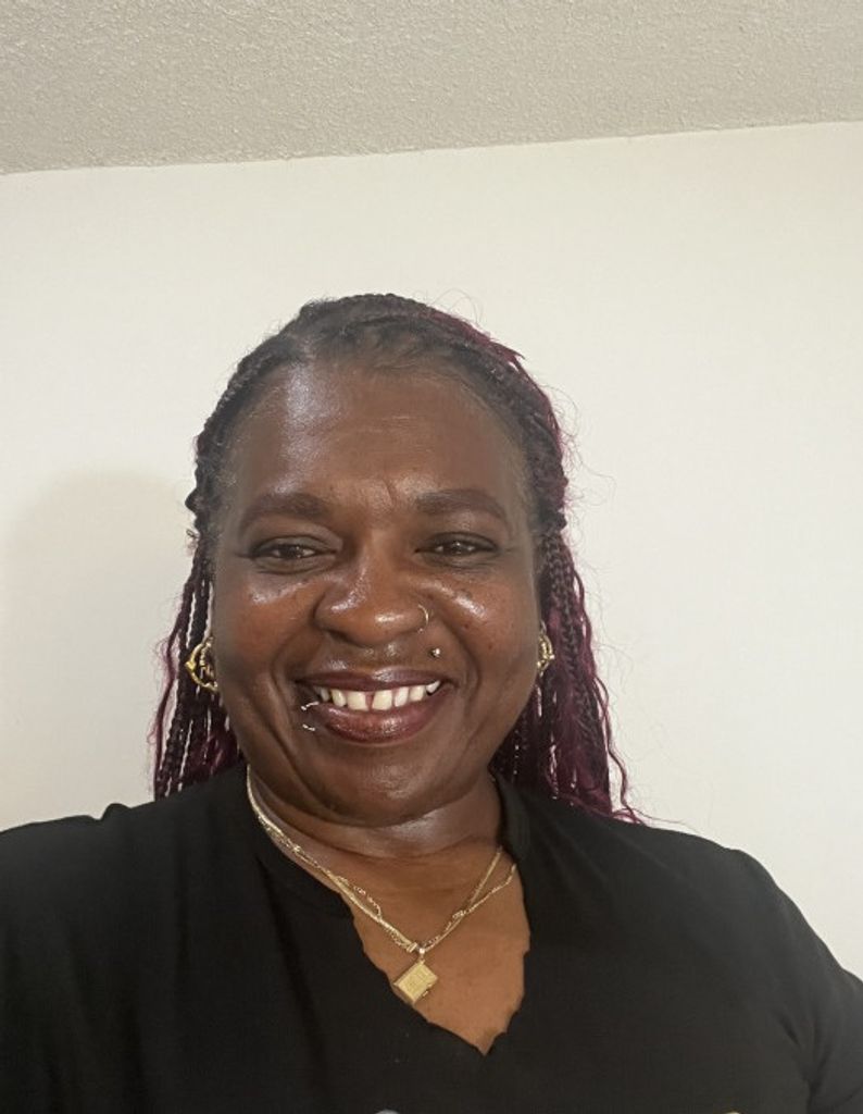 Minza Robinson Profile Photo