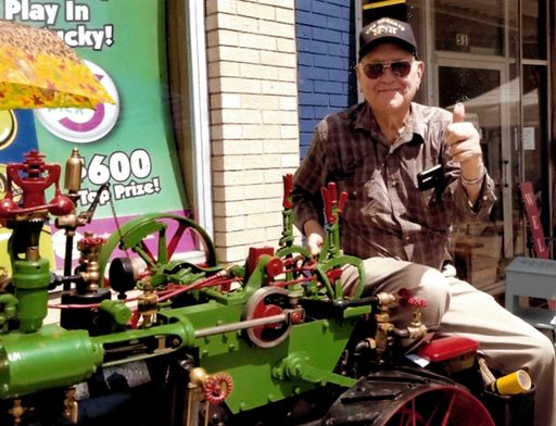 Tom D. East photo gallery thumbnail 59 of 183