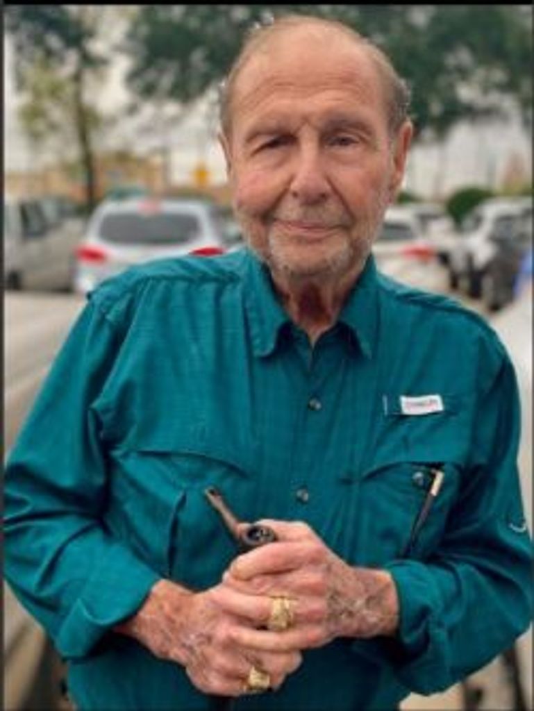 Ogden Loeb Bass Jr. Profile Photo