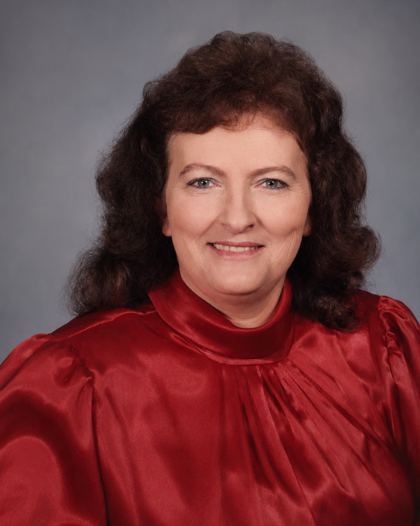 Vivian Rooks Newborn Smith Profile Photo