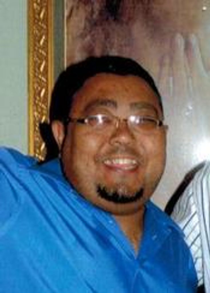 Jonathan Moses Vigil Profile Photo