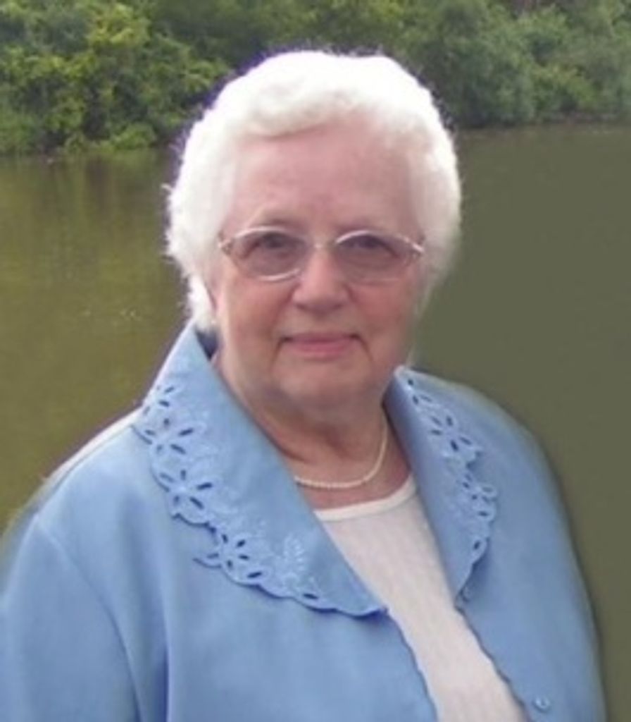 Vivian Dull