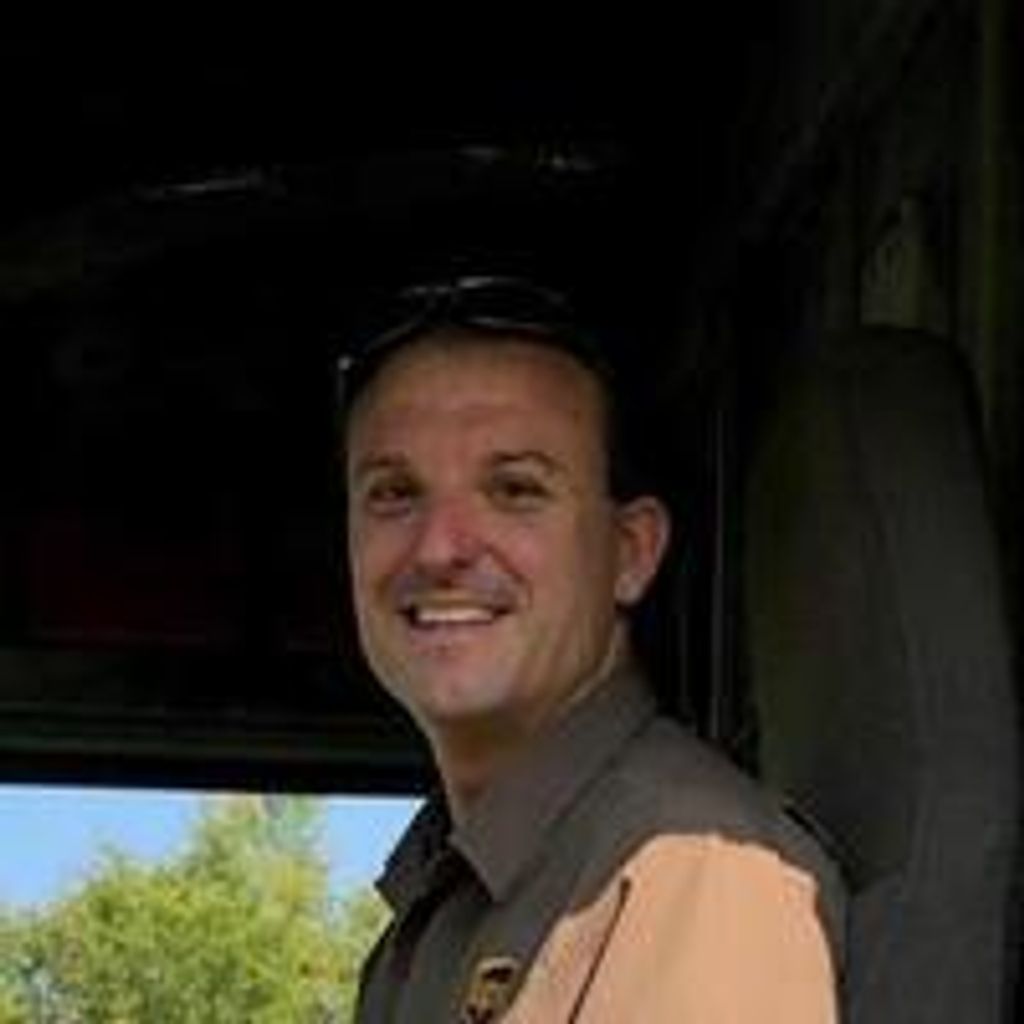 Travis Neil Lee Profile Photo