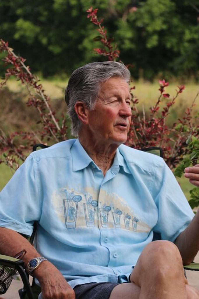 Lacey Byron Lowry Profile Photo