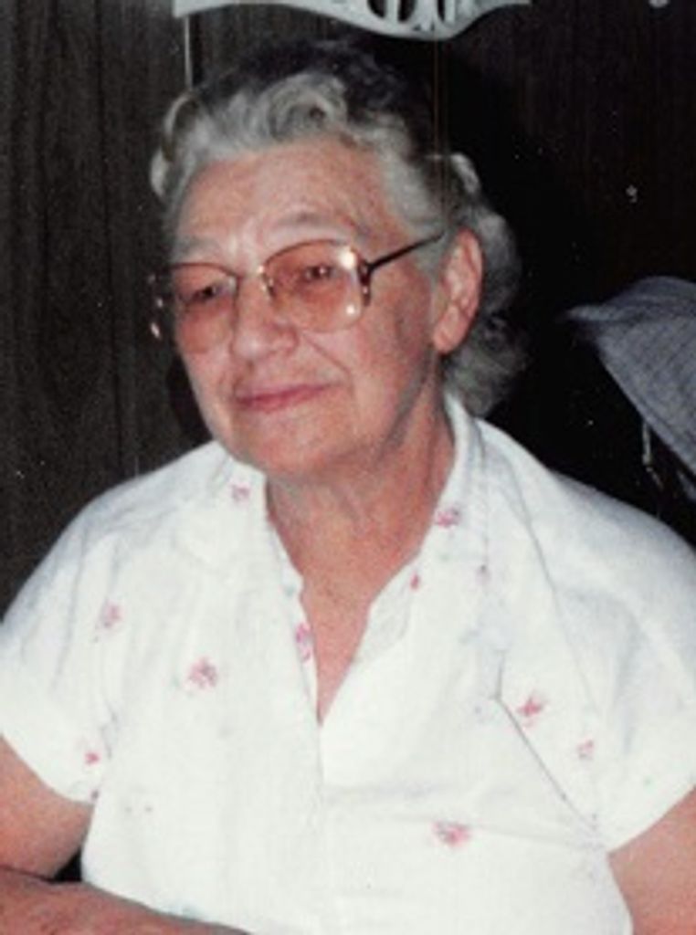 Esther Poser