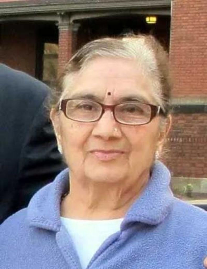 Hirabai "Kamuben" Jivandas Bakrania