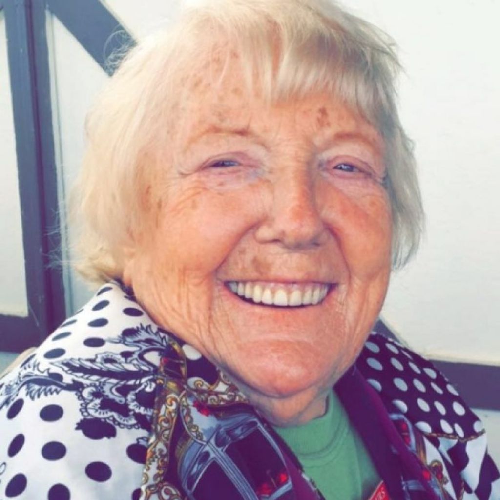 Doreen L  Barnes