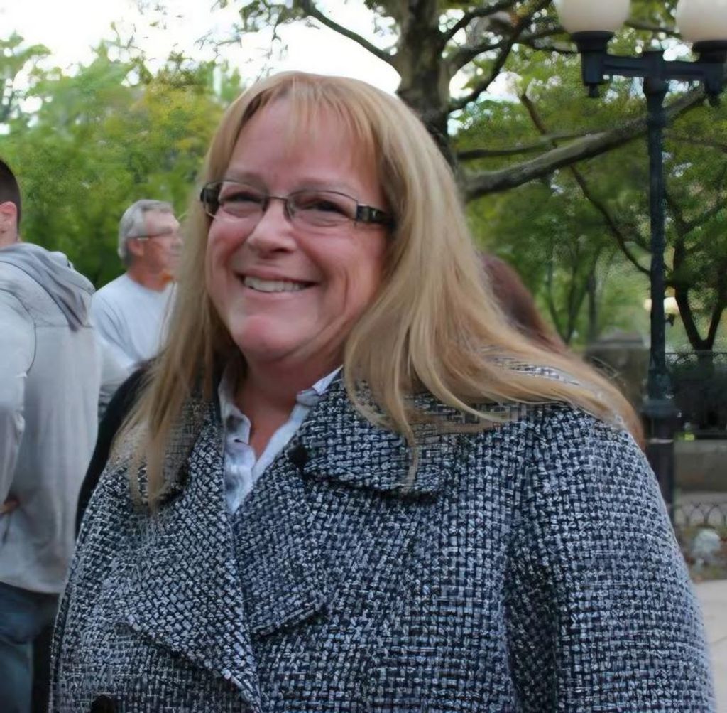 Cynthia Szymaszek Profile Photo