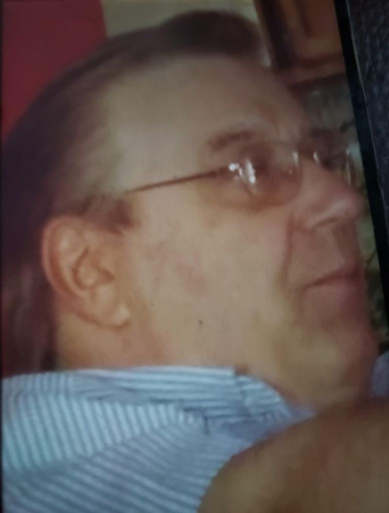Howard Eugene Farniok Profile Photo