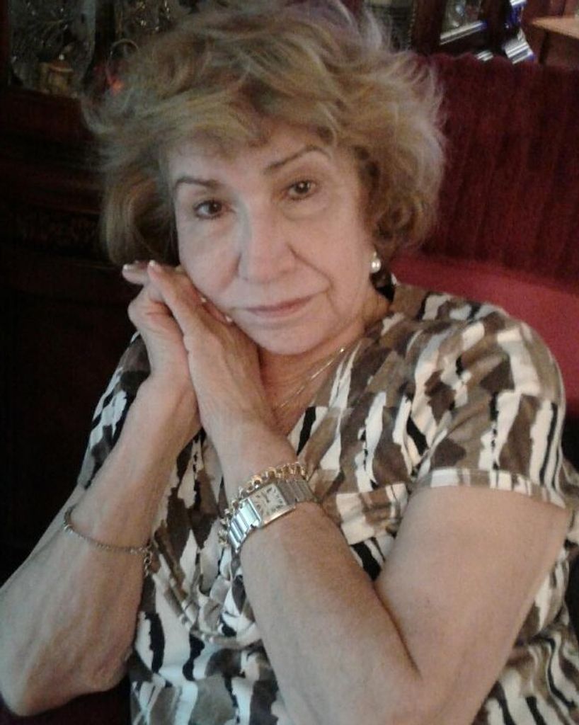 Eva Hughes Profile Photo