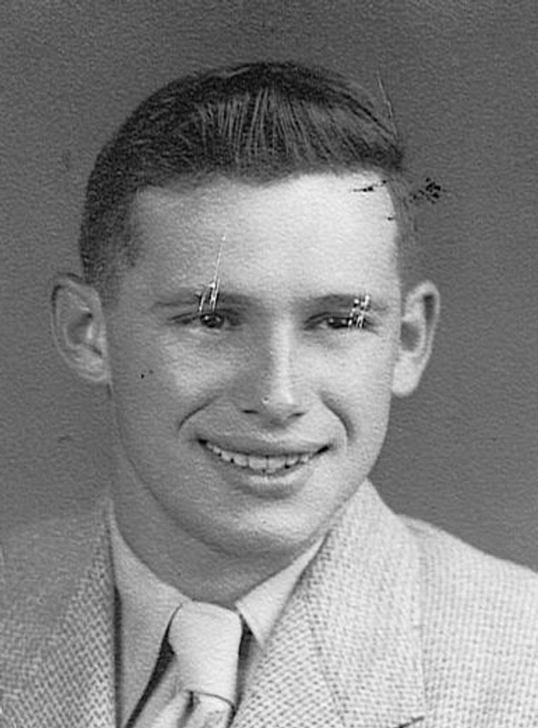 Steve M Horvath
