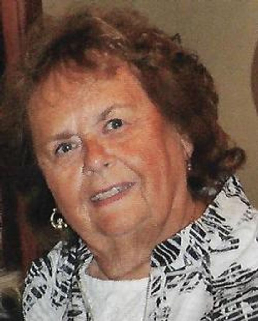 Mary Ellen Leash Profile Photo