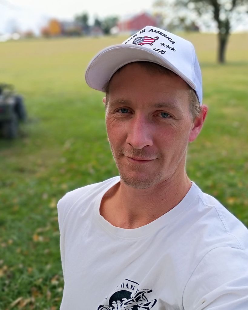 Garrett Lee Gilbert Profile Photo