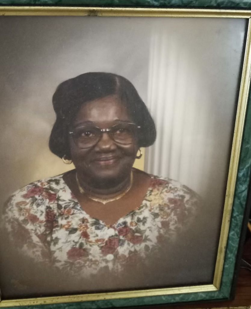 Ms. Della Mae Brooks Profile Photo