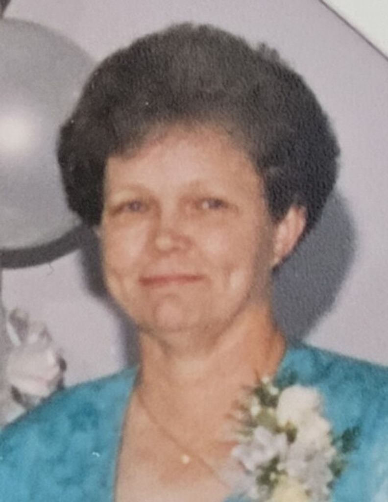 Peggy (Holland)  Mckenzie Profile Photo
