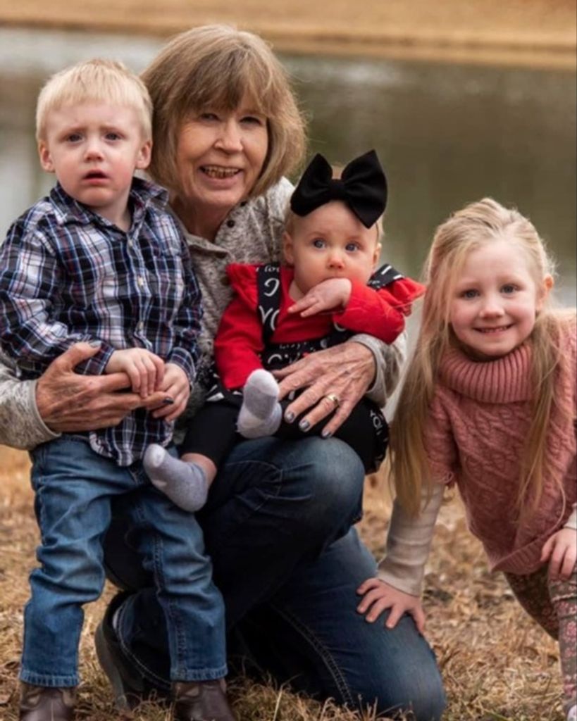 Cindy Caples Profile Photo