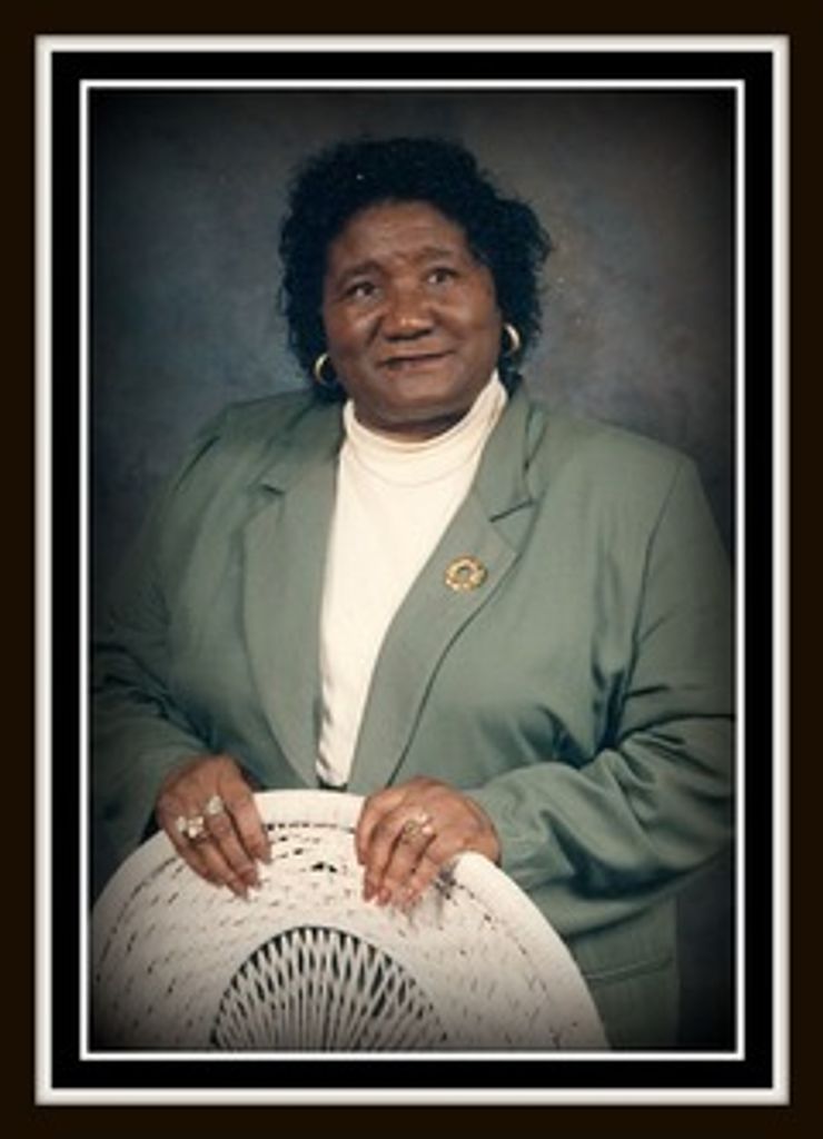 Susie (Curry)  Clark