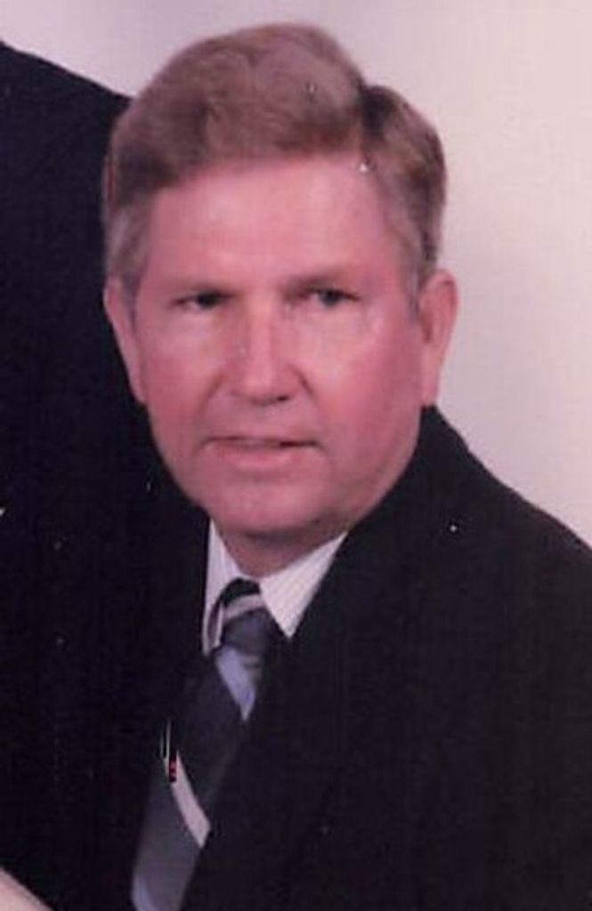 Noel Collins Profile Photo