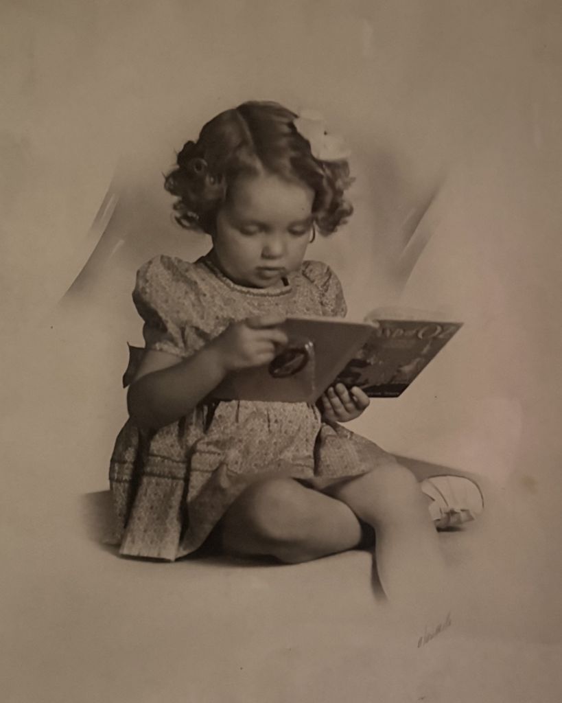 Barbara Lou (Holden) McCreight