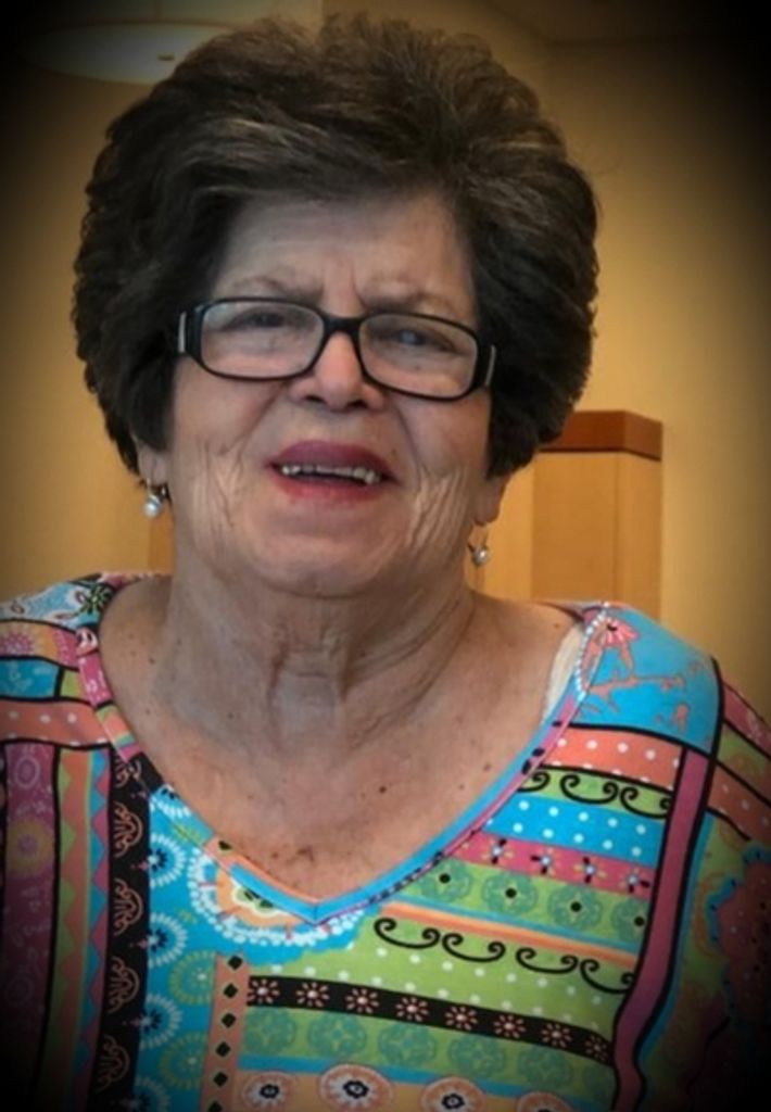 Vilma Cruz Lainez Profile Photo