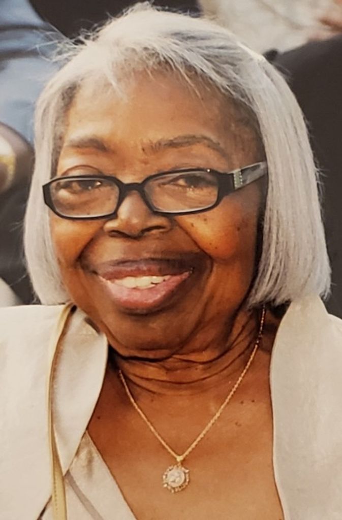 Gloria (Jolley)  Robinson Waller