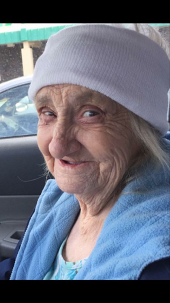 Maxine Collins Profile Photo