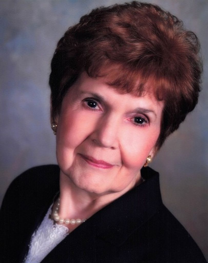 Loretta Lloyd Profile Photo