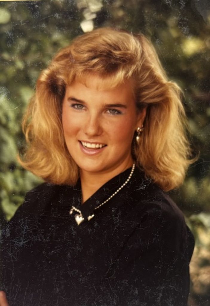 Lori Dwyn Evans Profile Photo