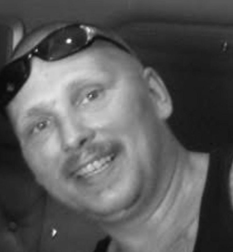 Charles Erick Lewis Profile Photo