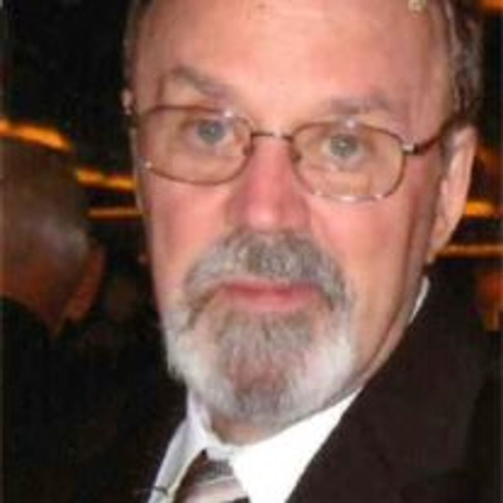 Thomas M Holberg