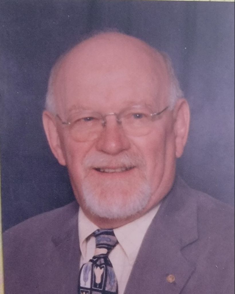 Earl V. Lind