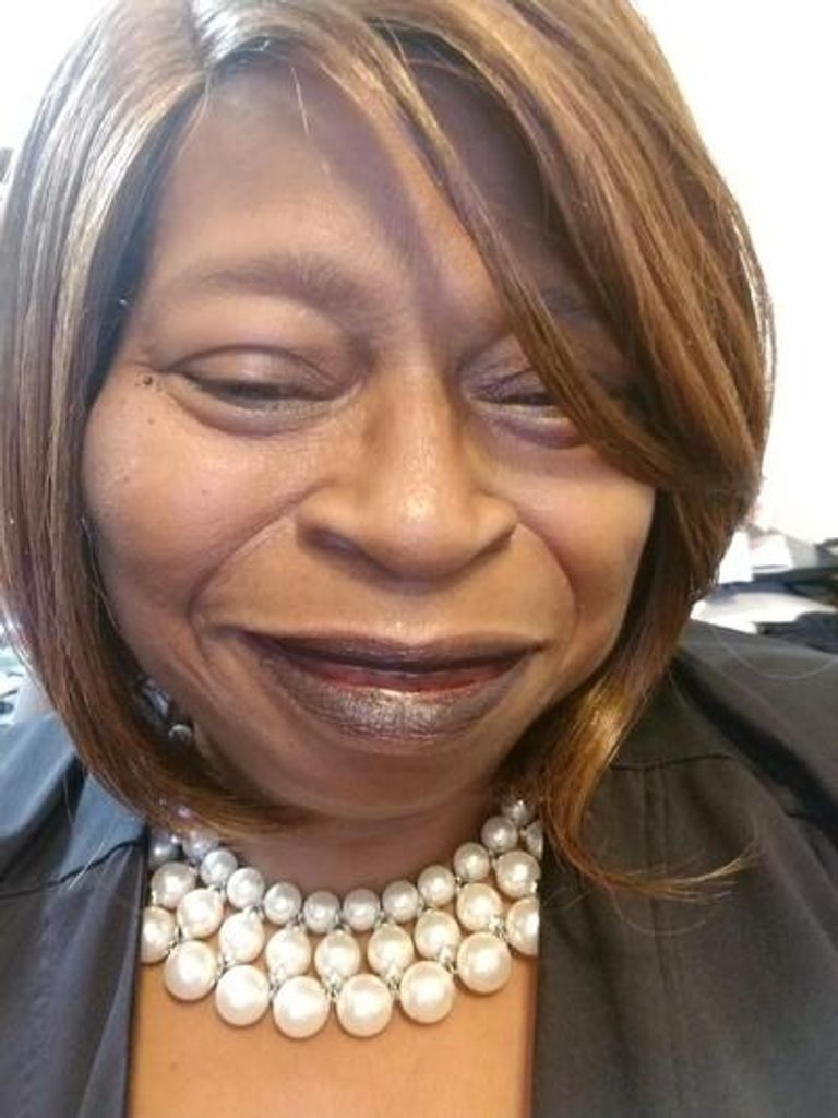 Gwendolyn Hall Profile Photo