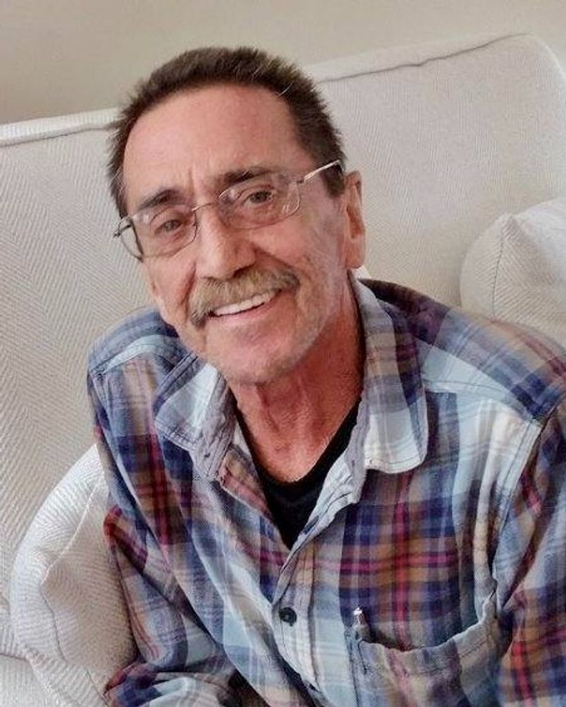 Robert Douglas "Bob" Moore Profile Photo