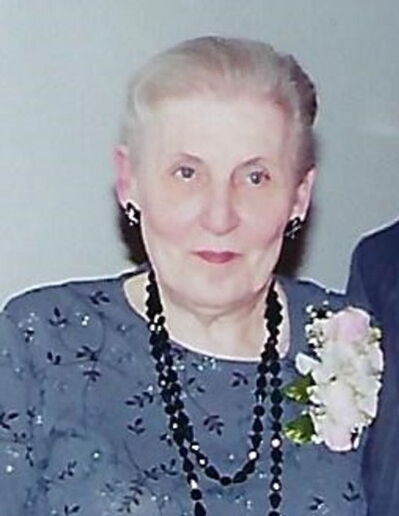 June E Holtz Profile Photo