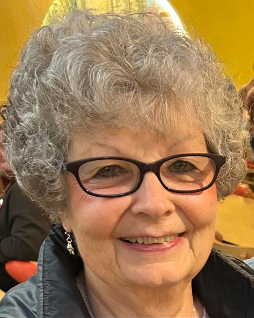 Linda Lou Archer