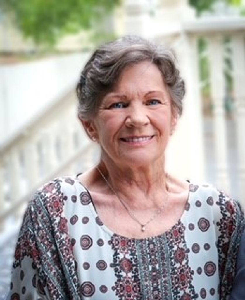 Carolyn Jane Tracz Profile Photo