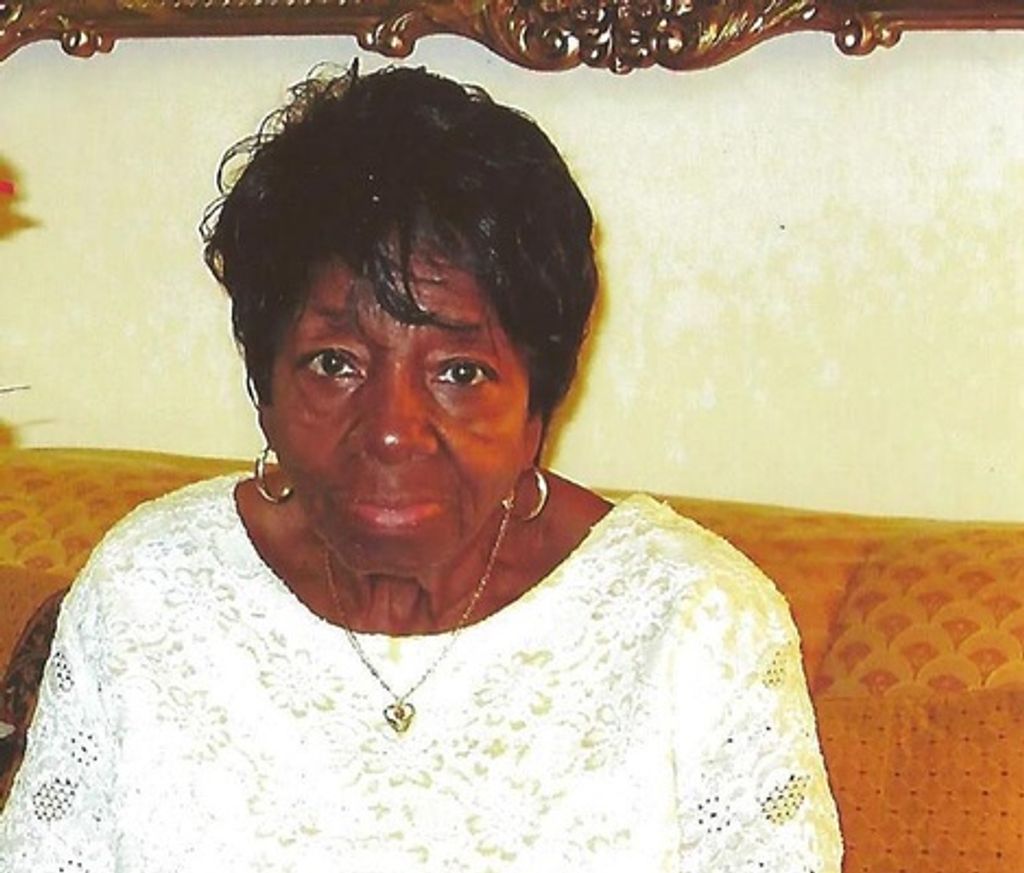 Annie Ruth Lomax Profile Photo
