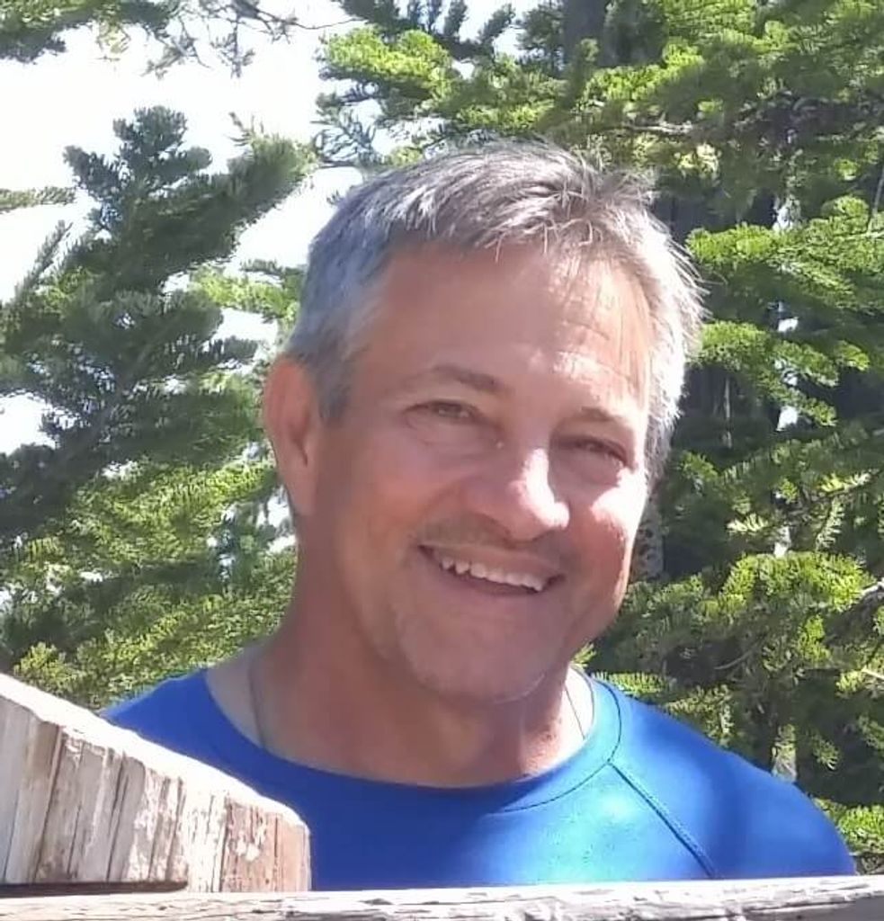 Dale  T. Fabricius