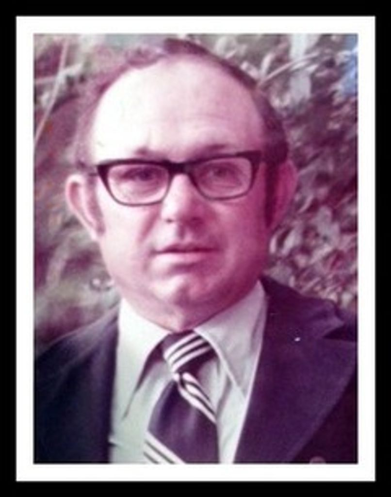 Robert "Peewee" J Atwell