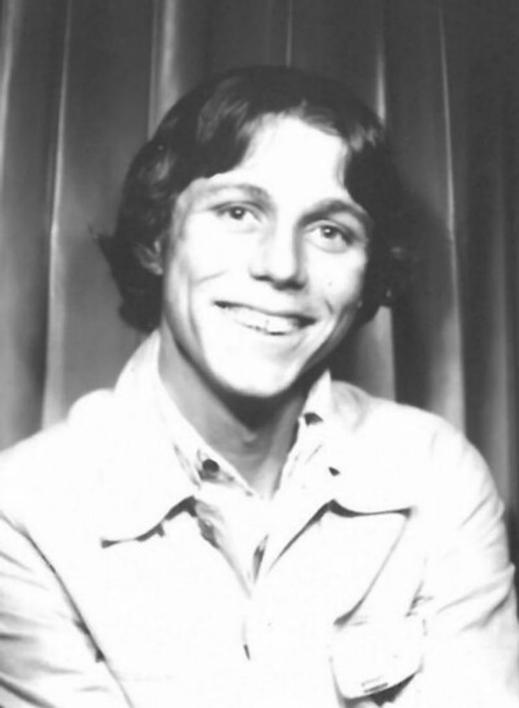 James Harry Mcclanahan Profile Photo