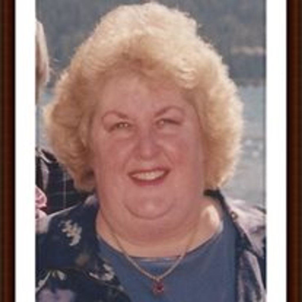 Gail E. (Hamilton)  Lamoureux