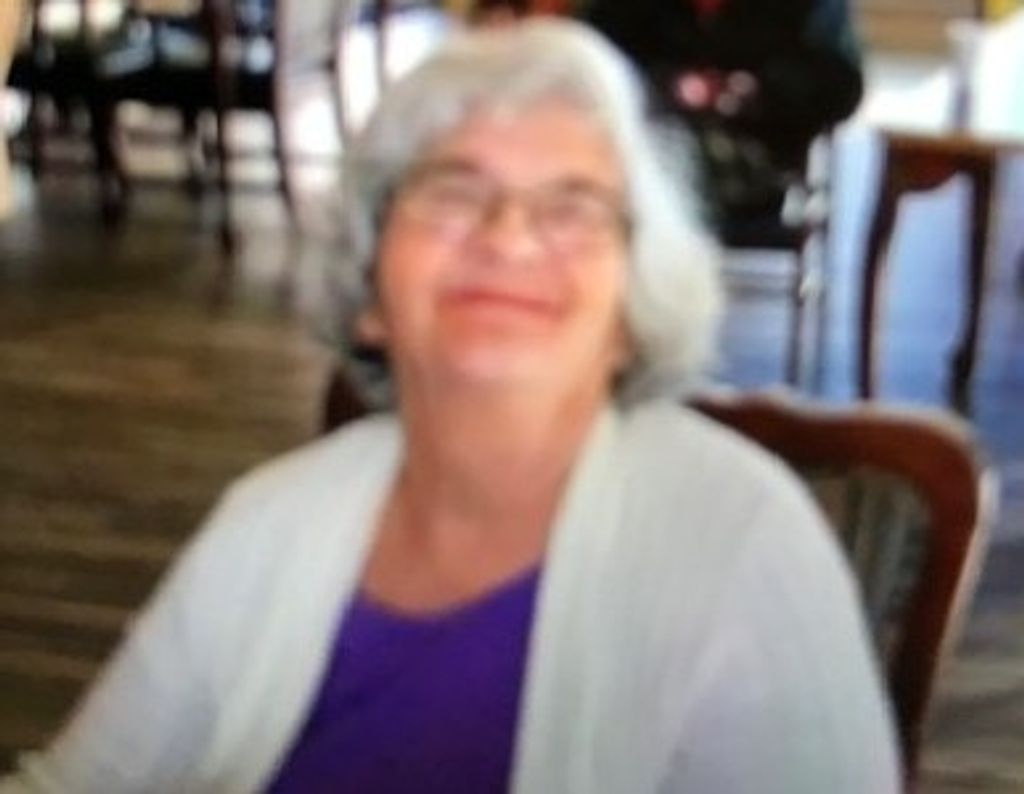 Cleo E (Ailshire)  White Profile Photo